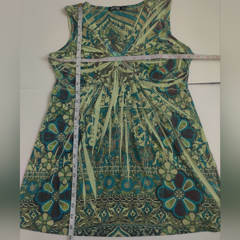 Apt 9 Embellished V-neckline ruched Boho Floral Aztec art to wear blouse_Medium - Picture 8 of 9